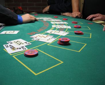 1200px-Blackjack_board